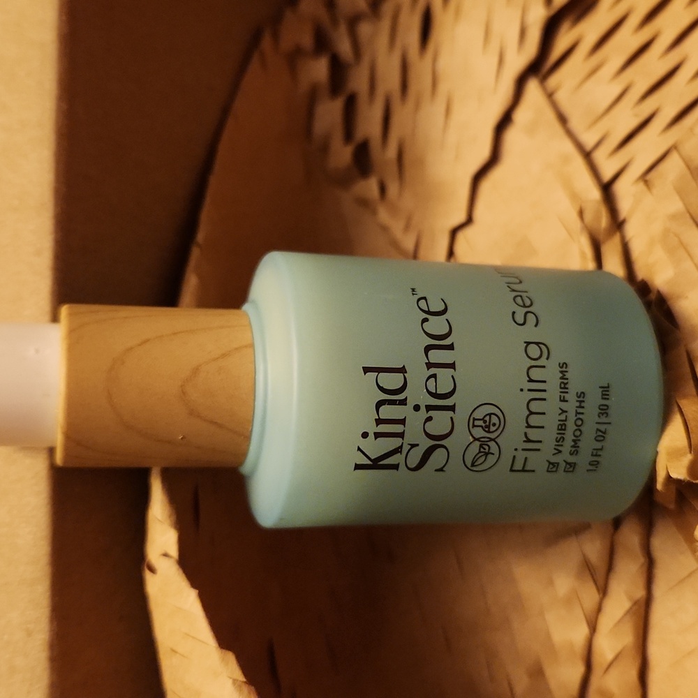 Kind Science Firming Serum - Picture 2 of 5